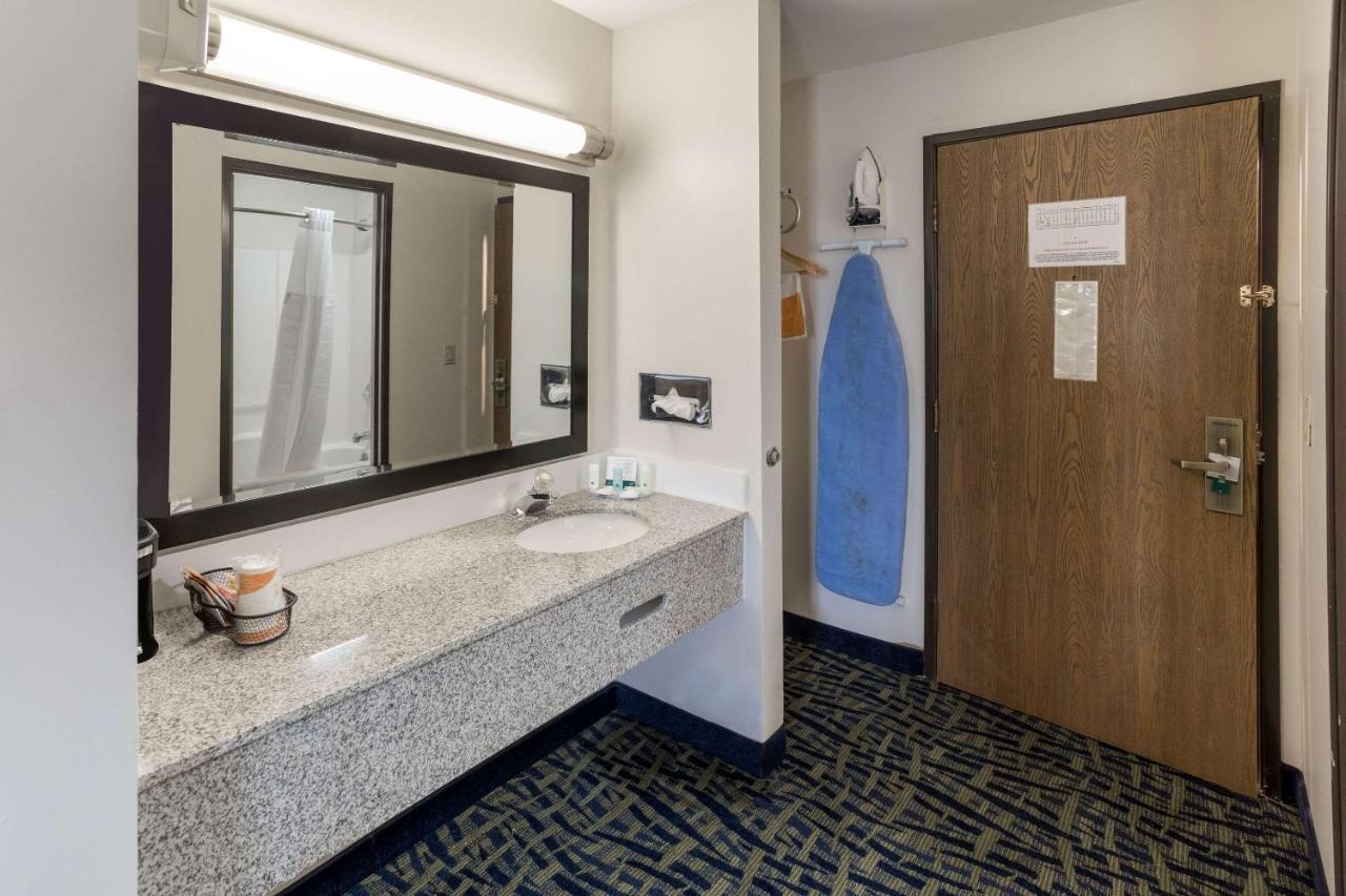 Quality Inn Rochelle Exterior foto